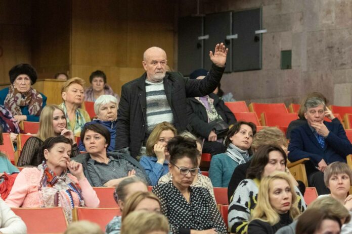 Подольчанам поведали о планах развития здравоохранения в округе