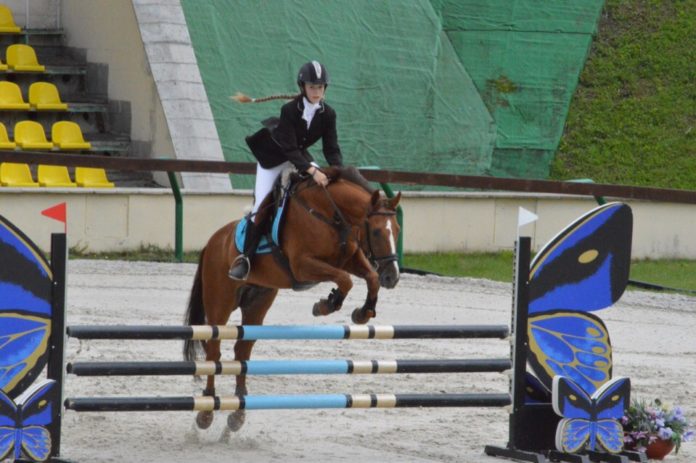 Подольская наездница стала чемпионкой по конкуру