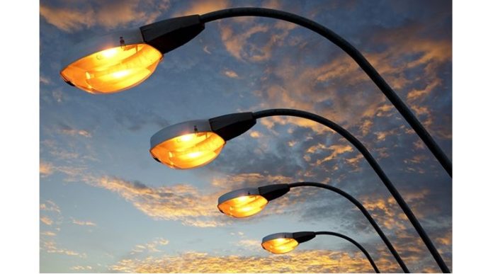 Продолжаются работы по благоустройству дворовых территорий в микрорайоне Климовск