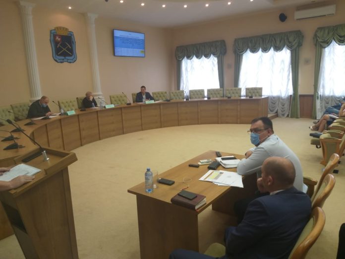 В Подольске состоялось совещание по вопросу подготовки объектов ЖКХ Московской области к зимнему отопительному... В Подольске состоялось совещание по вопросу подготовки объектов ЖКХ Московской области к зимнему отопительному...