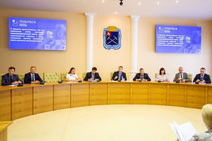 Жители Подольска просят обратить внимание на содержание контейнерных площадок Жители Подольска просят обратить внимание на содержание контейнерных площадок