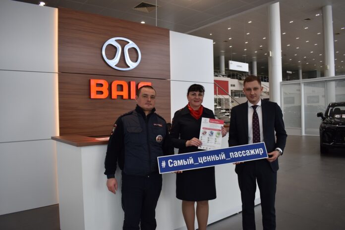 Сотрудники Госавтоинспекции в Подольске побеседовали с местными жителями о безопасности дорожного движения Сотрудники Госавтоинспекции в Подольске побеседовали с местными жителями о безопасности дорожного движения