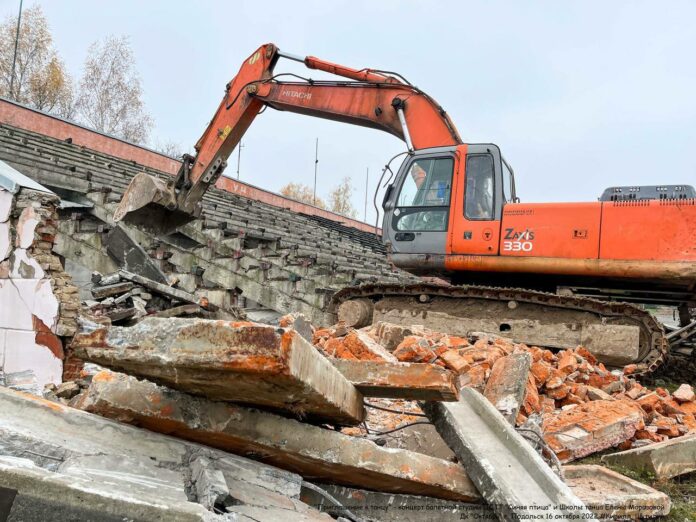 В Климовске приступили к реконструкции стадиона «Весна»