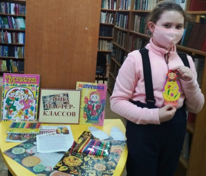 В подольской библиотеке № 10 прошел мастер-класс “Веселая матрешка” В подольской библиотеке № 10 прошел мастер-класс “Веселая матрешка”