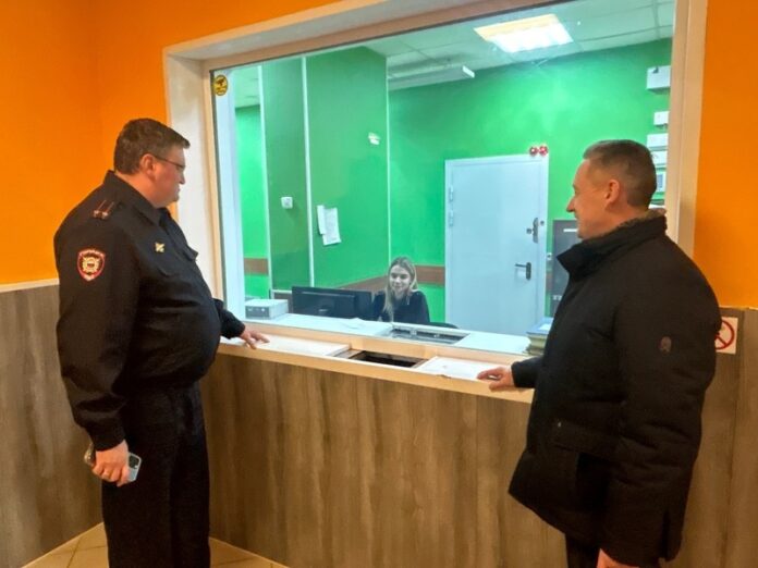 В Подольске общественник проверил работу отдела полиции В Подольске общественник проверил работу отдела полиции