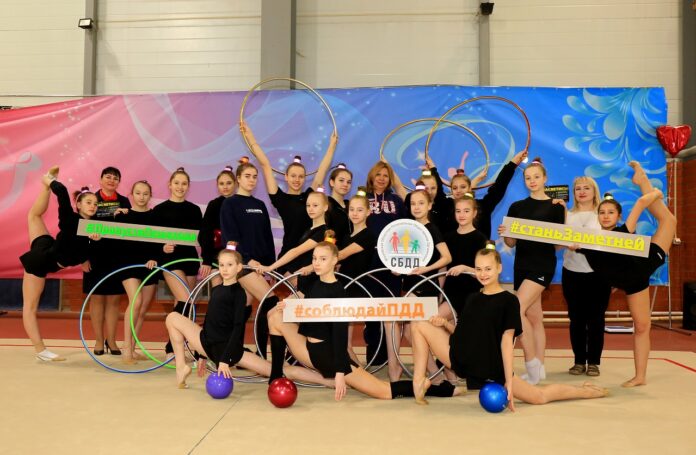 Сотрудники Госавтоинспекции и общественники проводят мероприятия с воспитанниками вечерних спортивных школ Московской области