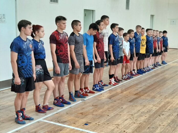 В подольской школе № 32 проходят спортивные учебно-тренировочные сборы