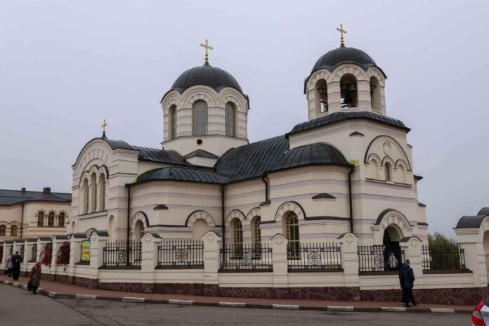 В день памяти Иоанна Богослова прошло великое освящение храма в Подольске В день памяти Иоанна Богослова прошло великое освящение храма в Подольске