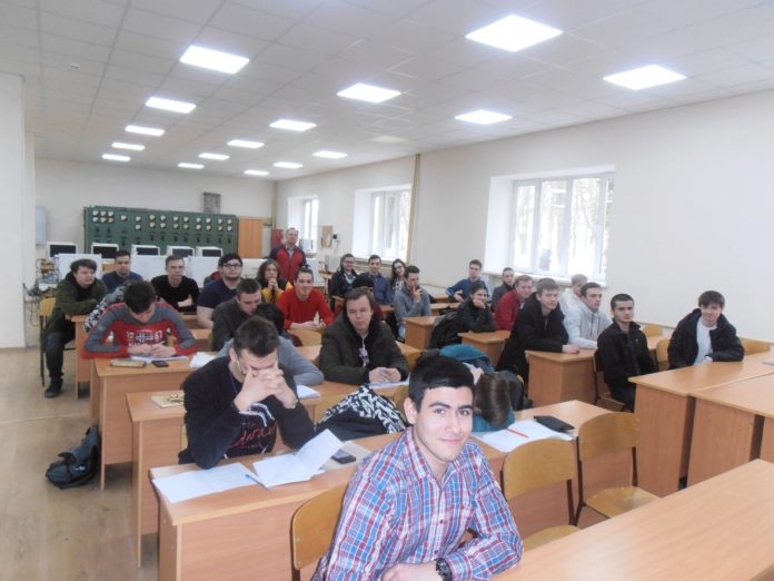 Беседу о спортивном туризме в России провели со студентами РГУТИС