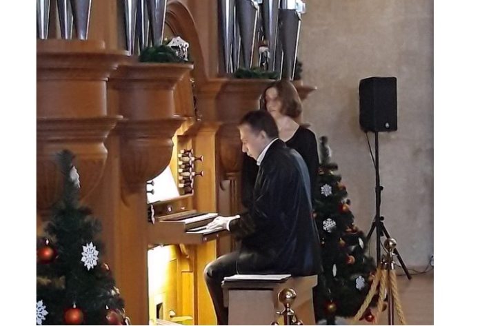 В Подольске состоялся концерт «Музыкальный серпантин» в КПЦ «Дубровицы»