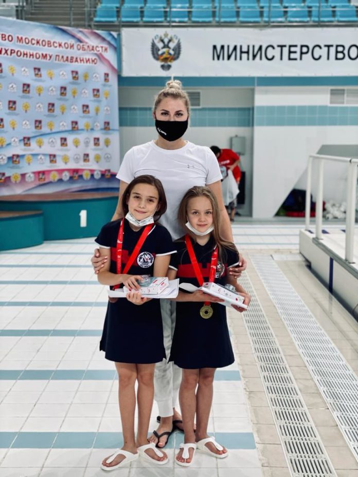 Жители Подольска – лучшие на соревнованиях по синхронному плаванию