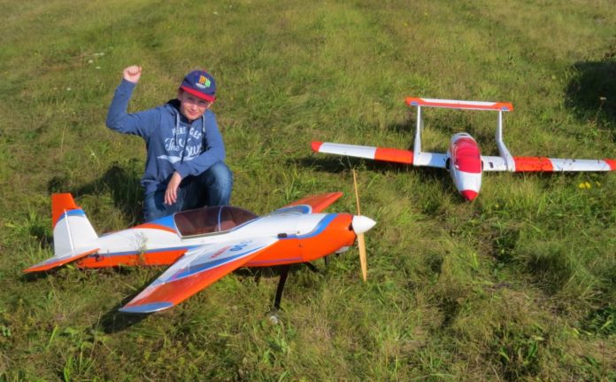 Сергей Мельников из Подольска завоевал первое место в чемпионате ЦФO по авиамодельному спорту