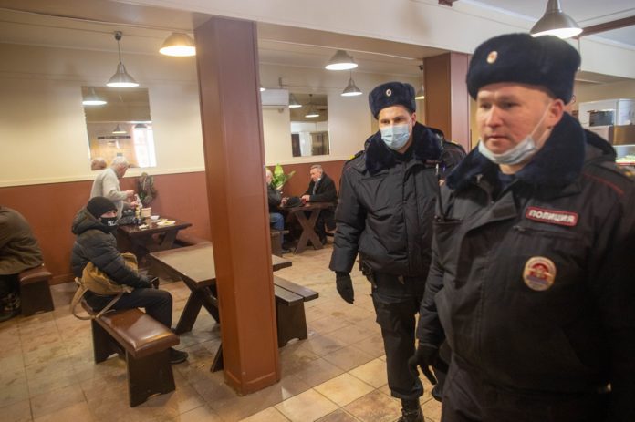 У станции «Подольск» прошли рейды по пресечению случаев незаконной торговли У станции «Подольск» прошли рейды по пресечению случаев незаконной торговли