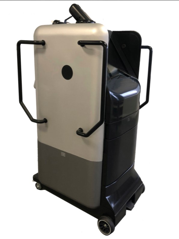 Сотрудники НПО «ЛУЧ» разработали экспериментальный образец аппарата для лечения онкологических заболеваний Сотрудники НПО «ЛУЧ» разработали экспериментальный образец аппарата для лечения онкологических заболеваний