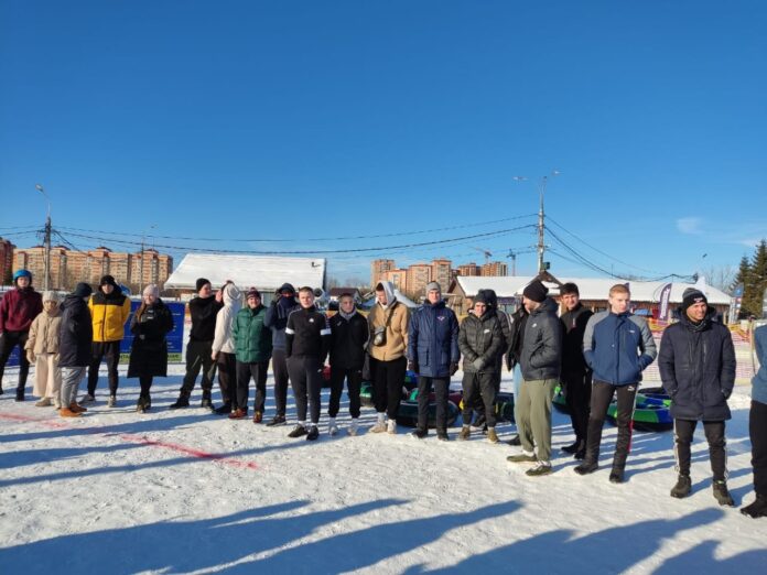 Соревнования по скоростному спуску на тюбинге состоялись на горнолыжном спуске “Красная горка” Соревнования по скоростному спуску на тюбинге состоялись на горнолыжном спуске “Красная горка”