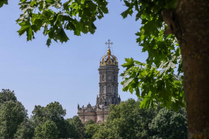 Территорию в поселке Дубровицы комплексно благоустроят Территорию в поселке Дубровицы комплексно благоустроят