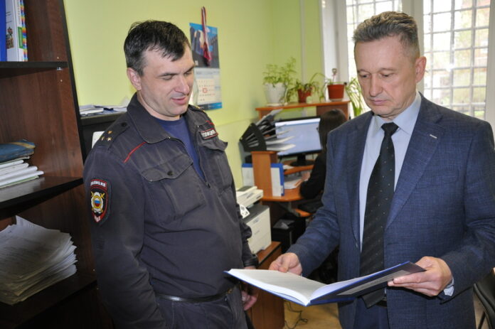 Общественник в Подольске проверил работу сотрудников изолятора временного содержания Общественник в Подольске проверил работу сотрудников изолятора временного содержания