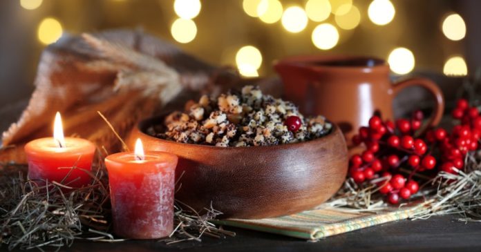 Православные христиане отмечают Рождественский сочельник