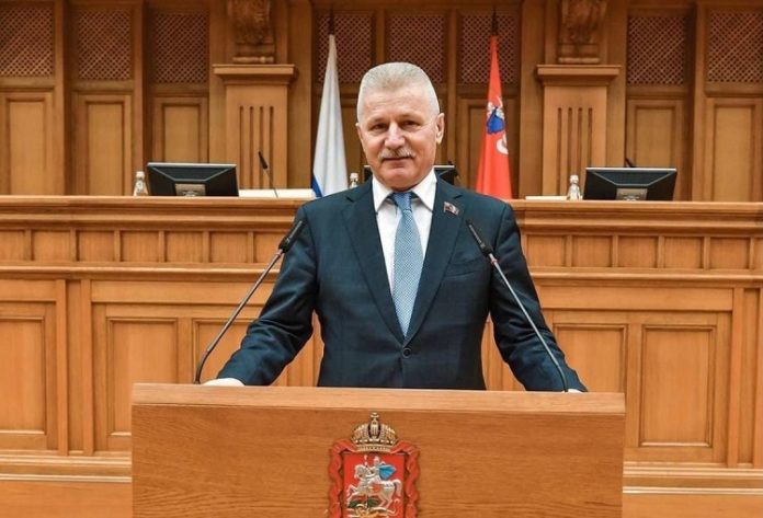 Депутат Московской областной Думы Павел Максимович поздравил женщин Подольска с 8 марта