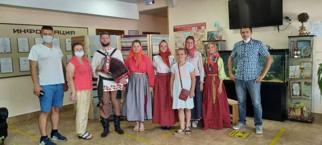 В поселке Железнодорожный состоялась фольклорная программа «Летние кузьминки» В поселке Железнодорожный состоялась фольклорная программа «Летние кузьминки»