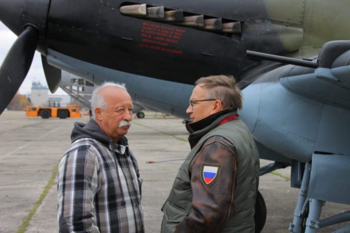 На взлетной полосе в Жуковском досняли эпизод фильма «Подольские курсанты»