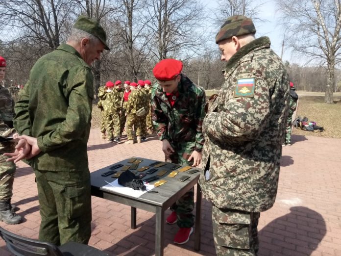 В III Открытой военно-патриотической игре «Юнармия, вперед!» подольские юнармейцы завоевали первое место В III Открытой военно-патриотической игре «Юнармия, вперед!» подольские юнармейцы завоевали первое место