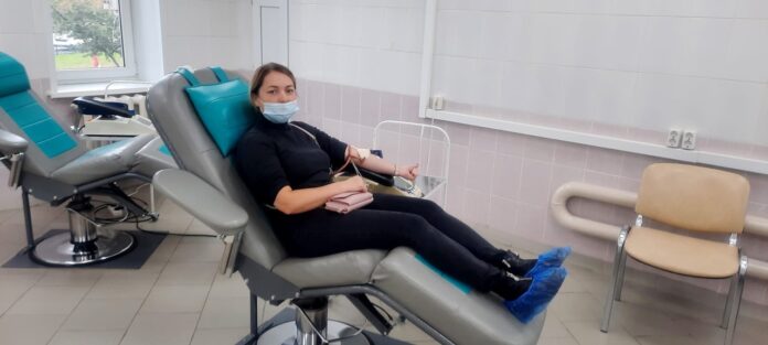 Сотрудники АО «НИИ НПО «ЛУЧ» сдали кровь в рамках проекта «Пульсация»