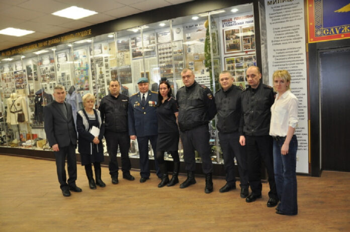 В Подольске ветераны и сотрудники полиции провели экскурсию по Музею истории УМВД для офицеров