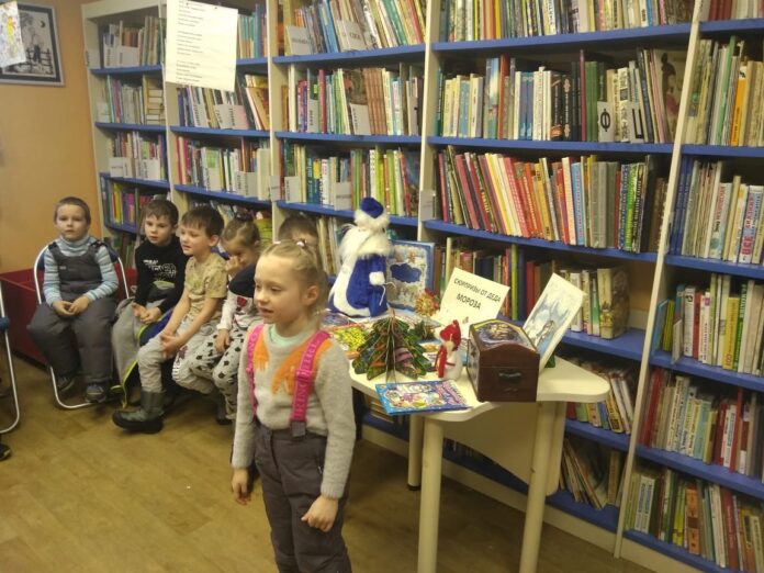 Новогодняя программа для воспитанников детского сада «Рябинка» состоялась в подольской библиотеке № 6