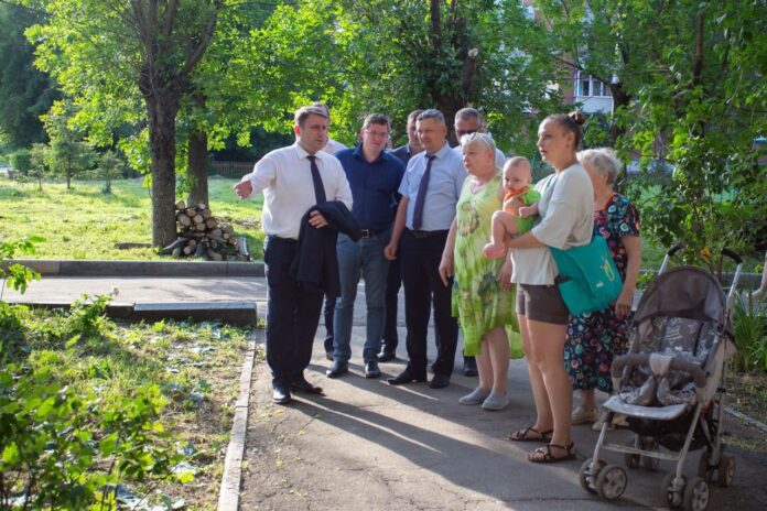 Качеством ремонта подъездов на ул. Пионерской, 6, в Большом Подольске жители довольны Качеством ремонта подъездов на ул. Пионерской, 6, в Большом Подольске жители довольны