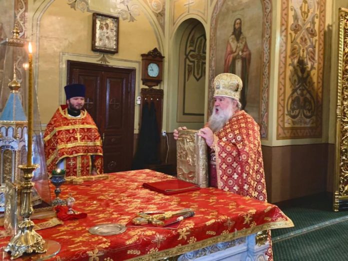 В Троицком соборе состоялись праздничные богослужения В Троицком соборе состоялись праздничные богослужения