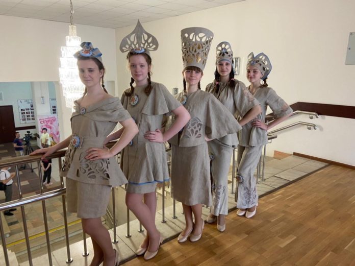 Подольский коллектив Театр моды «Любава» принял участие в концерте Соцзащиты Большого Подольска Подольский коллектив Театр моды «Любава» принял участие в концерте Соцзащиты Большого Подольска