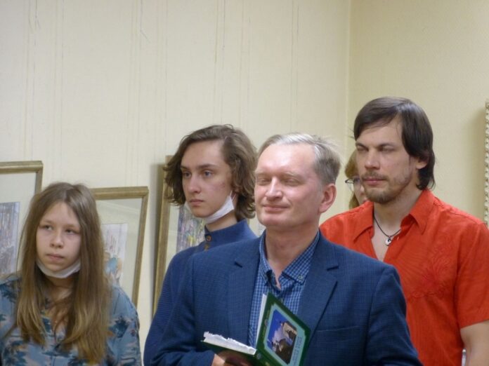 Программа «Чувствуя сердцем мира красоту…» прошла в музее-заповеднике «Подолье» Программа «Чувствуя сердцем мира красоту…» прошла в музее-заповеднике «Подолье»