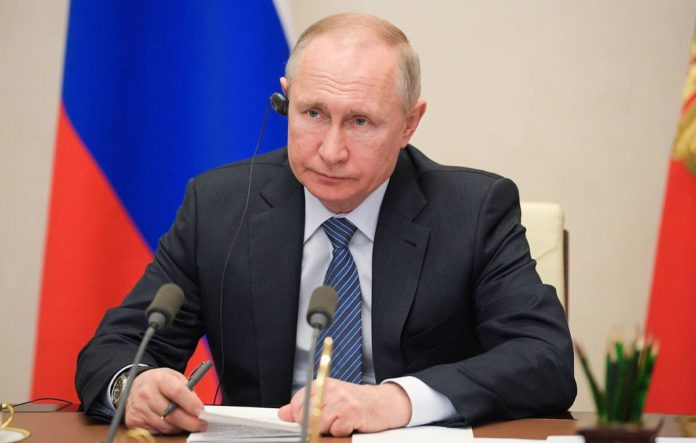 Президент Владимир Путин подписал закон о лишении свободы до семи лет за нарушение карантина