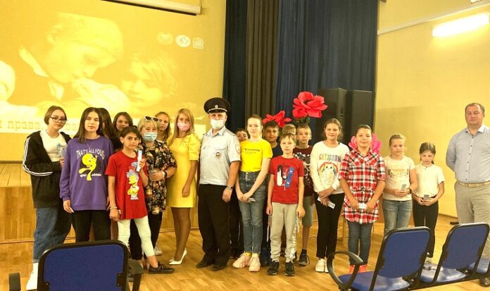 Профилактическое мероприятие в школе № 33 провела представитель Уполномоченного по правам человека в Городском...