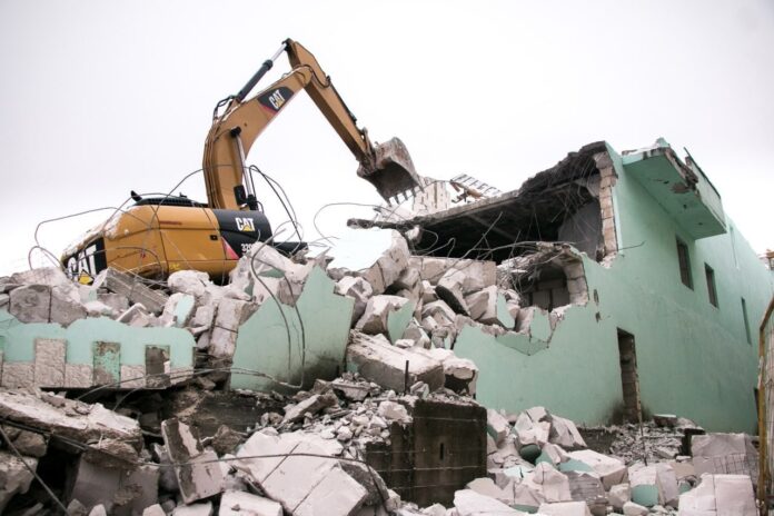 В Подмосковье за первый квартал 2022 года ликвидировано более 300 объектов незавершенного и самовольного... В Подмосковье за первый квартал 2022 года ликвидировано более 300 объектов незавершенного и самовольного...