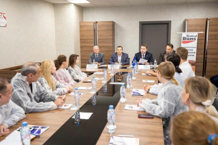 Встречу с трудовым коллективом ООО «Гипфель» провели в Подольске Встречу с трудовым коллективом ООО «Гипфель» провели в Подольске