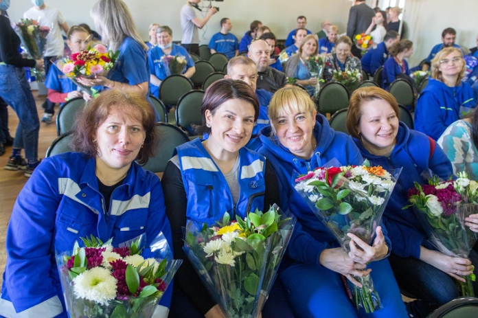 В день профессионального праздника работникам Подольской подстанции скорой медицинской помощи вручили подарки В день профессионального праздника работникам Подольской подстанции скорой медицинской помощи вручили подарки