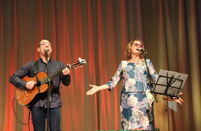 Концертная программа «Дорожные песни бардов» прошла в КПЦ “Дубровицы”