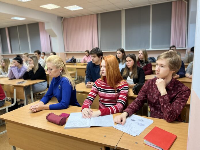В Школе молодого юриста прошло первое занятие
