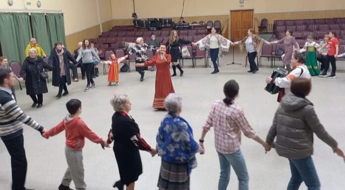 В ДК “Металлург” прошло мероприятие “С песней по жизни” В ДК “Металлург” прошло мероприятие “С песней по жизни”