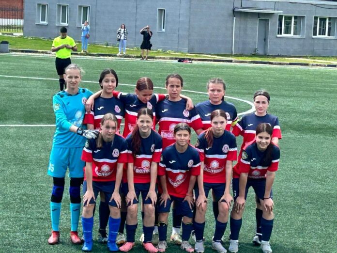 Подольские футболисты из «Витязя» обыграли команду «Сатурн-2» Подольские футболисты из «Витязя» обыграли команду «Сатурн-2»