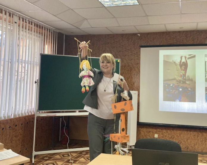 Учитель-логопед детского сада № 35 «Звездочка» — лучшая на городском этапе конкурса «Воспитатель года... Учитель-логопед детского сада № 35 «Звездочка» — лучшая на городском этапе конкурса «Воспитатель года...