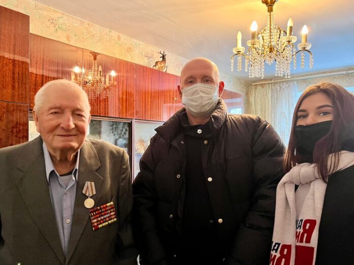 Активисты подольского отделения МГЕР поздравили ветеранов Великой Отечественной войны с наступающим праздников в рамках... Активисты подольского отделения МГЕР поздравили ветеранов Великой Отечественной войны с наступающим праздников в рамках...