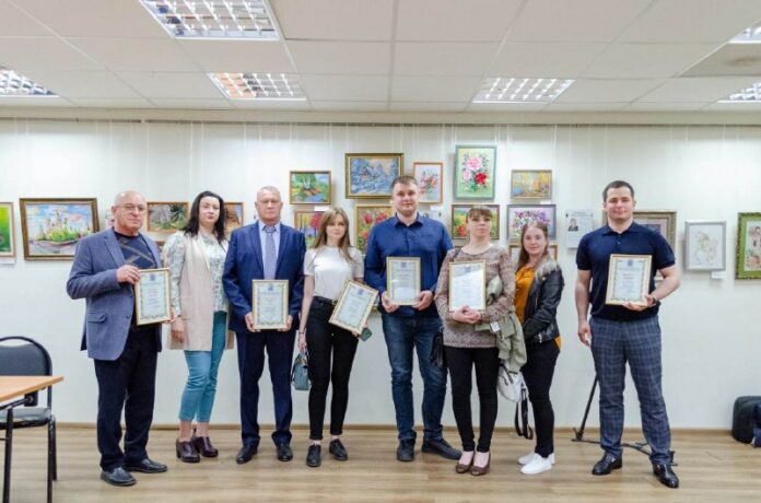 День российского предпринимательства отметили наградами День российского предпринимательства отметили наградами