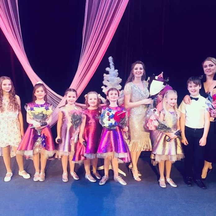 Праздничный концерт музыкально-хоровой студии «Радуга» прошел в Подольске