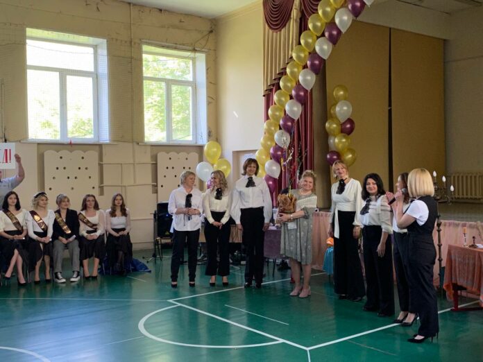 Прозвенел последний звонок для учащихся школы №6 Прозвенел последний звонок для учащихся школы №6