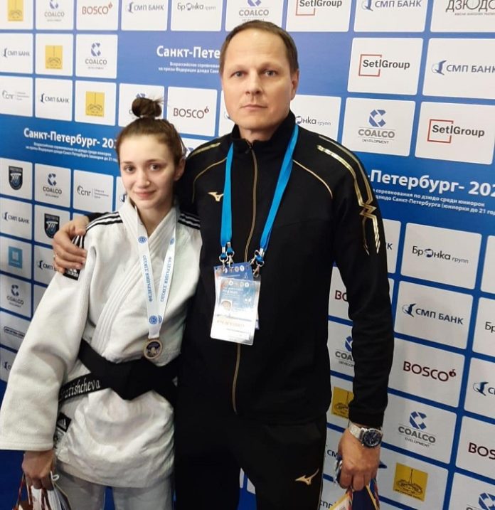 Три «вазари» студентки Братищевой Три «вазари» студентки Братищевой