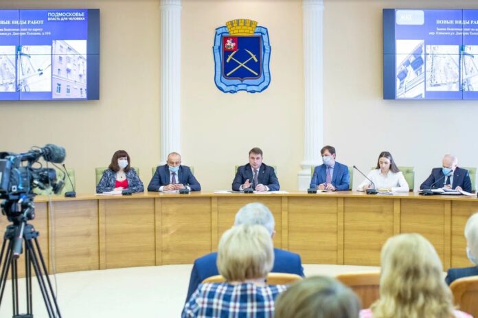 На аппаратном совещании особое внимание уделили хозяйственным вопросам На аппаратном совещании особое внимание уделили хозяйственным вопросам