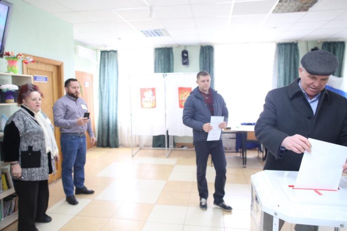 Явка избирателей по избирательному округу № 14 на 12 часов составила 2,88% Явка избирателей по избирательному округу № 14 на 12 часов составила 2,88%